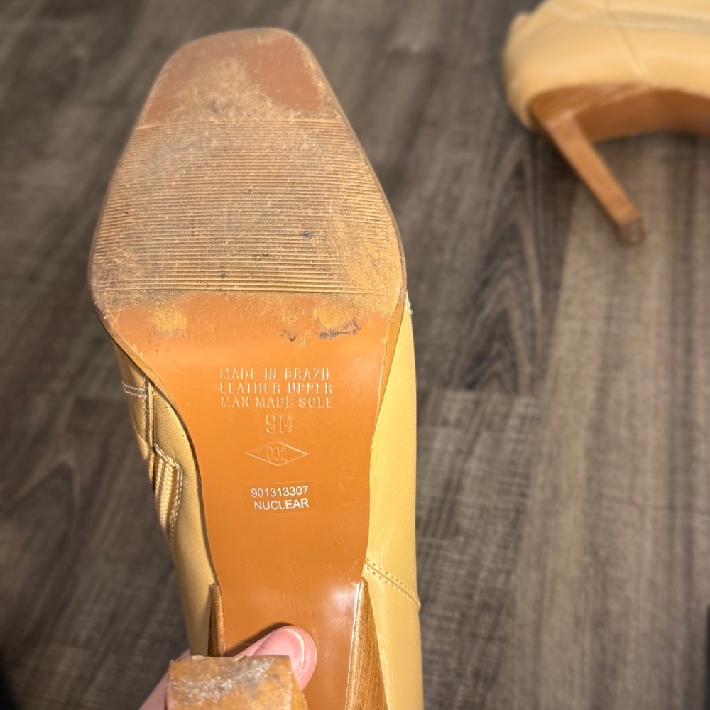 Hillard &‎ Hanson tan heeled booties women's size 9 - Picture 5 of 5